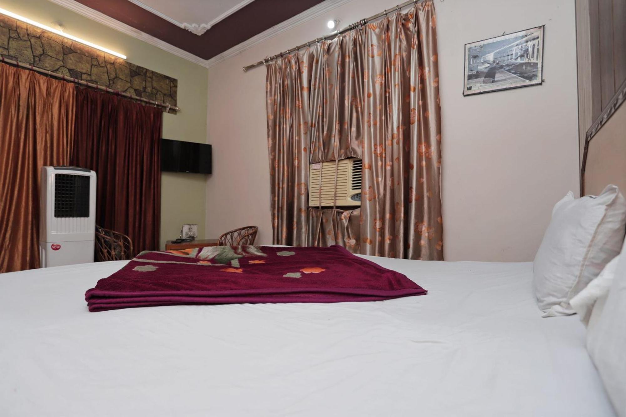 Narayani Guest House By Grb Kankhal Exterior photo