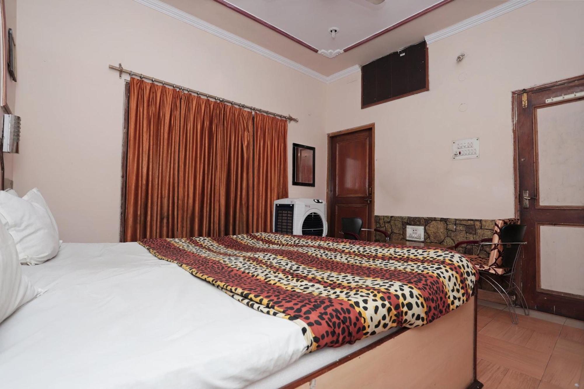 Narayani Guest House By Grb Kankhal Exterior photo