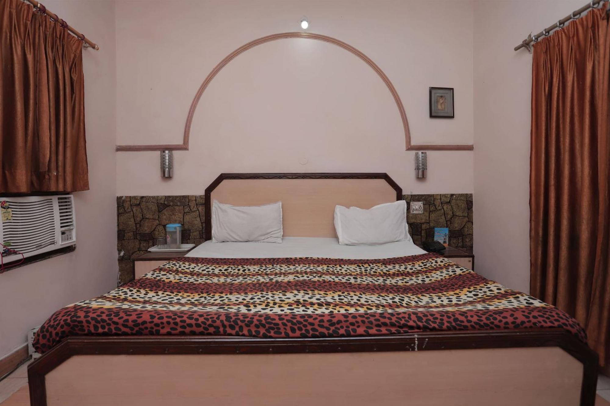 Narayani Guest House By Grb Kankhal Exterior photo